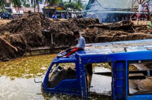 Dokumentasi bencana alam di Pulau Sumatera (Sumber Instagram @paulhiltonphoto)