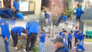 Mahasiswa PMT UNITRI Kelompok 26 saat melakukan pengukuran panjang dan dimensi saluran lokasi yg sering terjadi banjir