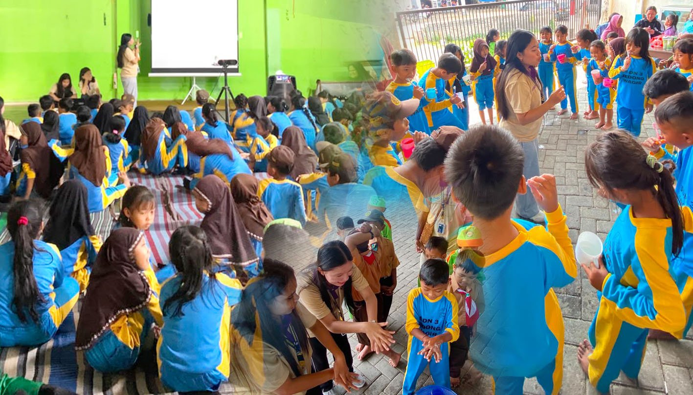 Dokumentasi mahasiswa Fakultas Ilmu Pendidikan UNITRI Malang saat menggelar sosialisasi tentang cara mencuci tangan dan menyikat gigi yang baik dan benar kepada siswa kelas I hingga IV SD Negeri 3 Jedong